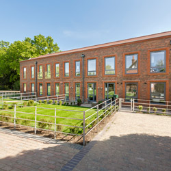 Graylands Estate, Horsham