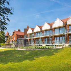 Graylands Estate, Horsham